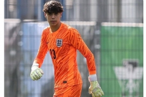 罗马诺：切尔西与U18门将伯纳尔达成奖学金协议，曾拒阿森纳报价