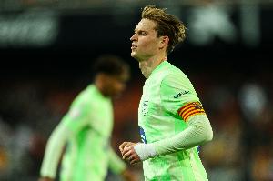 九游体育首页-每体：德容、莱万回归巴萨训练，费兰对莱万特可能首发