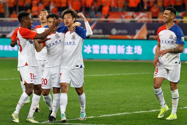 九游体育APP-斯卢茨基的预言值得期待 五外援申花“为国练士”